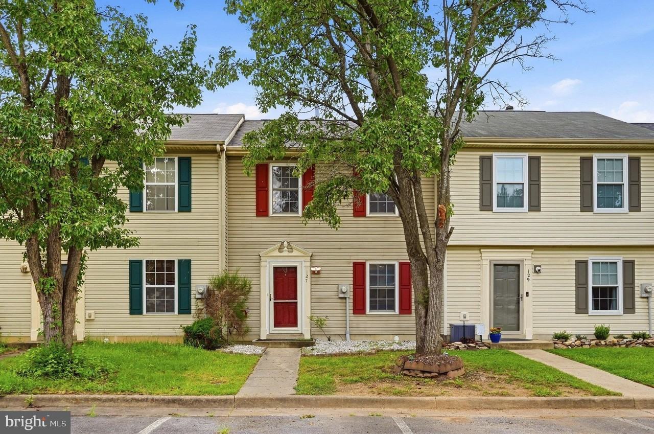 127 Georgetowne Ct