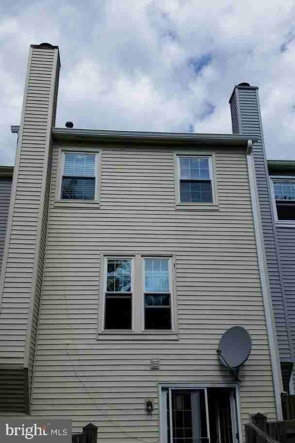 14427 Four Chimney Dr - Photo 2 of 12