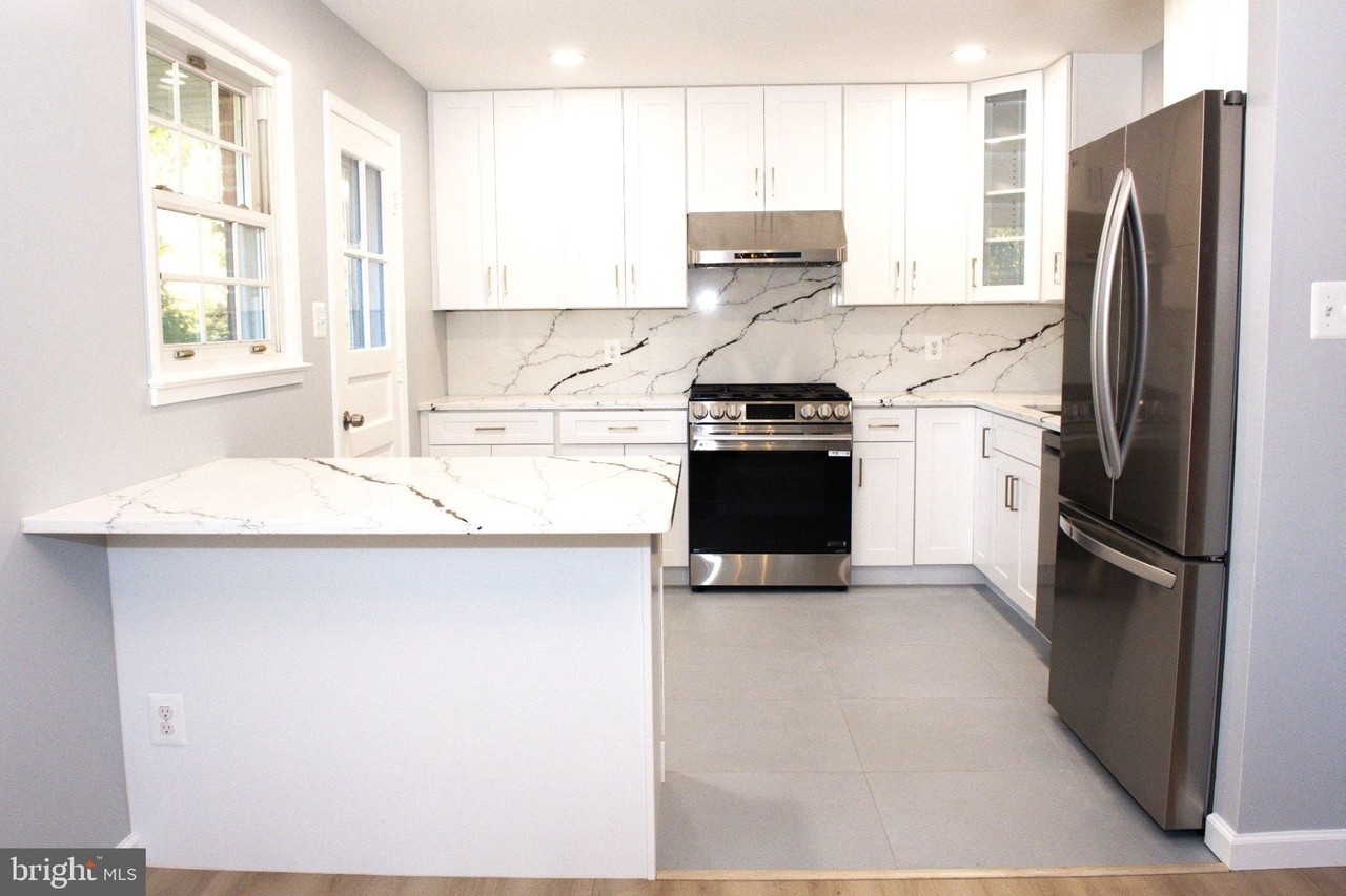 7919 Ellet Rd - Photo 4 of 26
