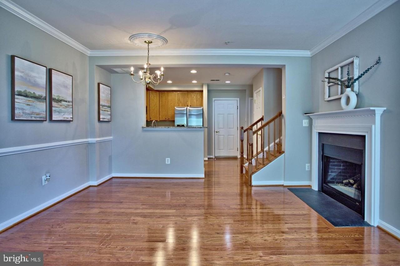 4633 Battenburg Ln #921 - Photo 6 of 43