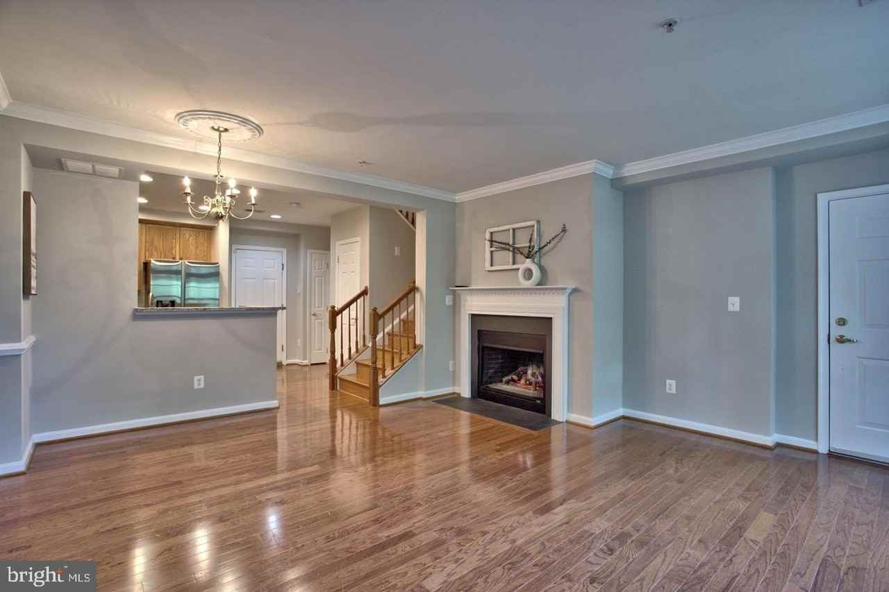 4633 Battenburg Ln #921 - Photo 7 of 43