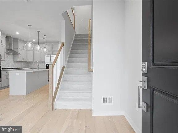 43540 Jefferson Park St - Photo 2 of 15