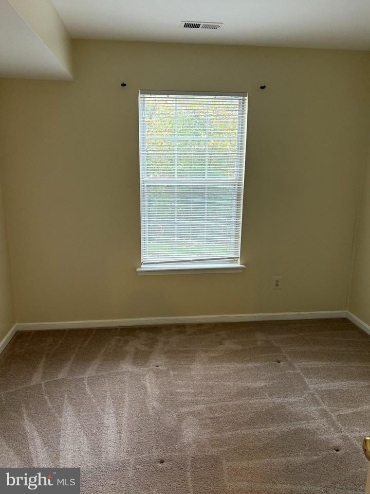 9436 Scarlet Oak Dr - Photo 7 of 14
