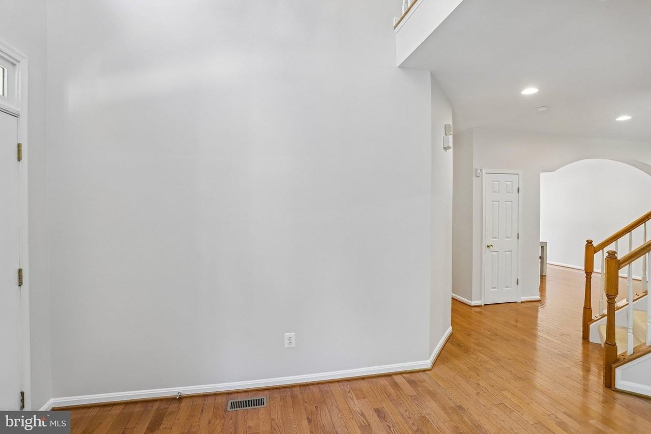 15230 Lord Culpeper Ct - Photo 6 of 50