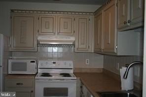 2829 Chablis Cir - Photo 2 of 8
