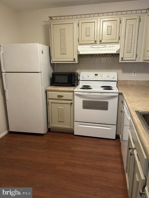 2829 Chablis Cir - Photo 7 of 8