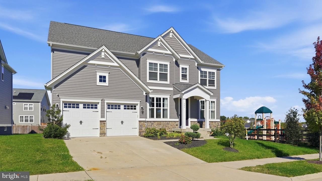 346 Smokebush Dr - Photo 2 of 37