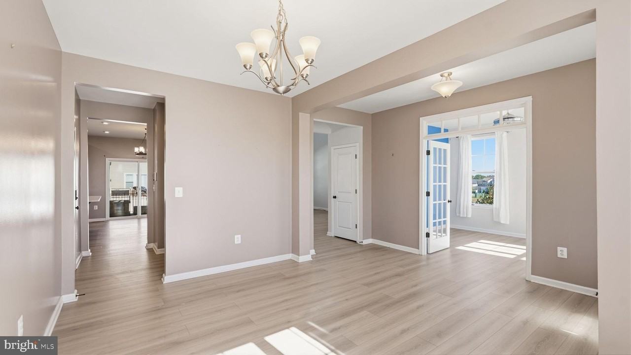 346 Smokebush Dr - Photo 5 of 37
