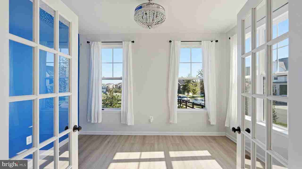 346 Smokebush Dr - Photo 6 of 37