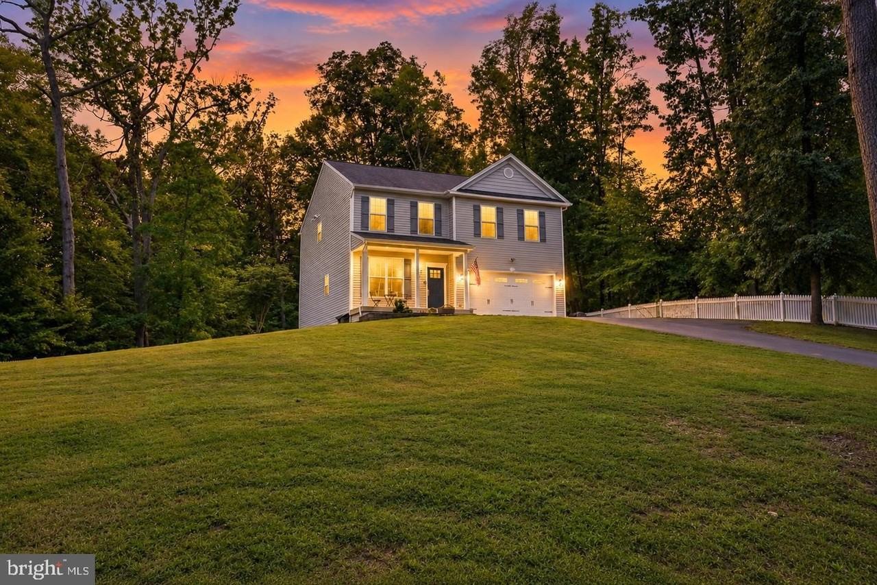 43 Twin Oaks Dr - Photo 2 of 31