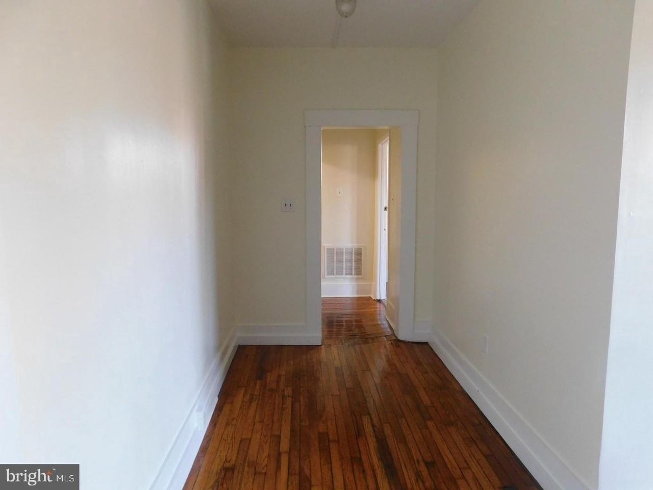 413 E Cork St - Photo 3 of 10