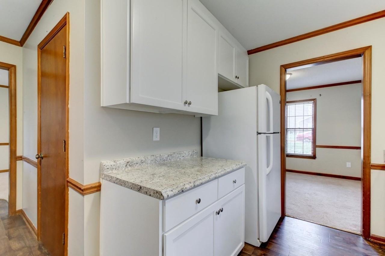 202 Briarcliff St - Photo 5 of 29