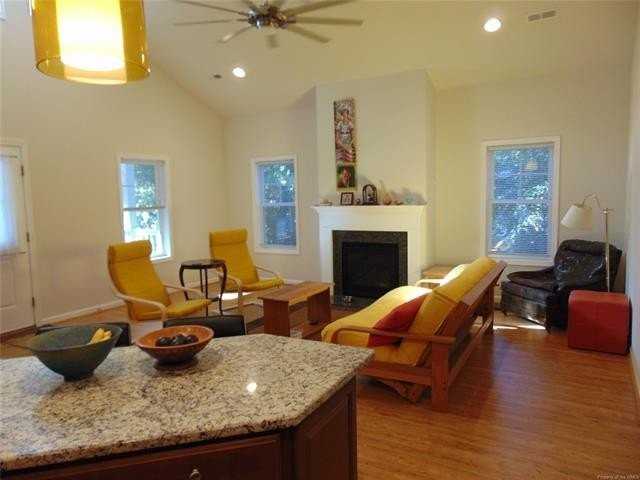 522 Mill Neck Rd - Photo 7 of 26