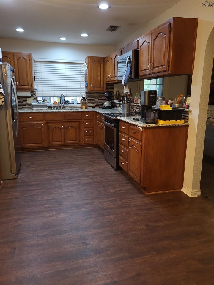 5527 Lucky Ln - Photo 2 of 6