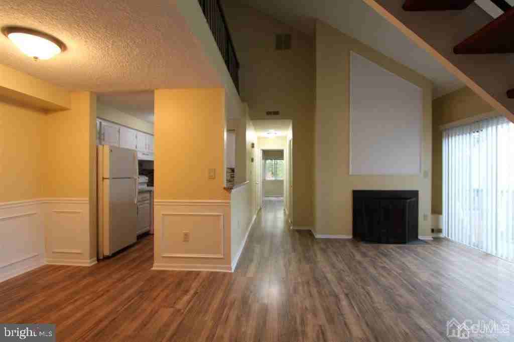 1618 Aspen Dr - Photo 2 of 35