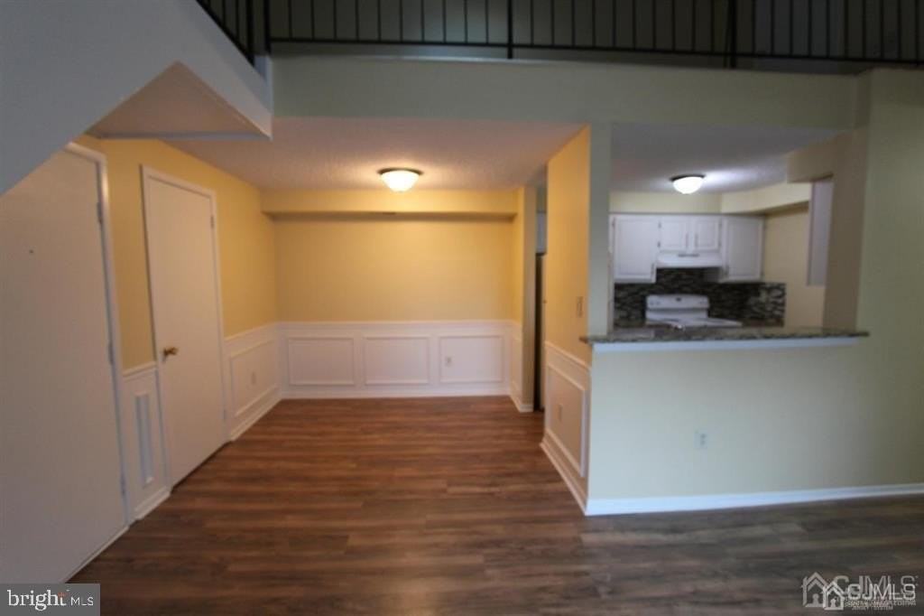 1618 Aspen Dr - Photo 5 of 35