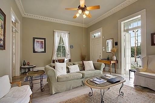 5701 Pitt St - Photo 3 of 16