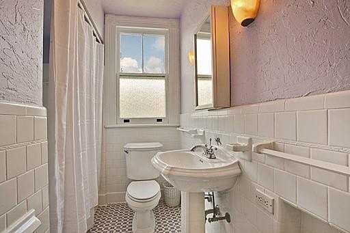 5701 Pitt St - Photo 7 of 16