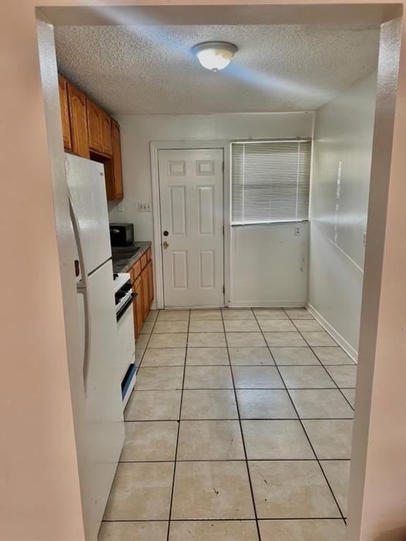 4632 Lynhuber Dr - Photo 2 of 7