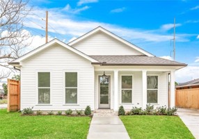 featured image of 817 Pasadena Ave