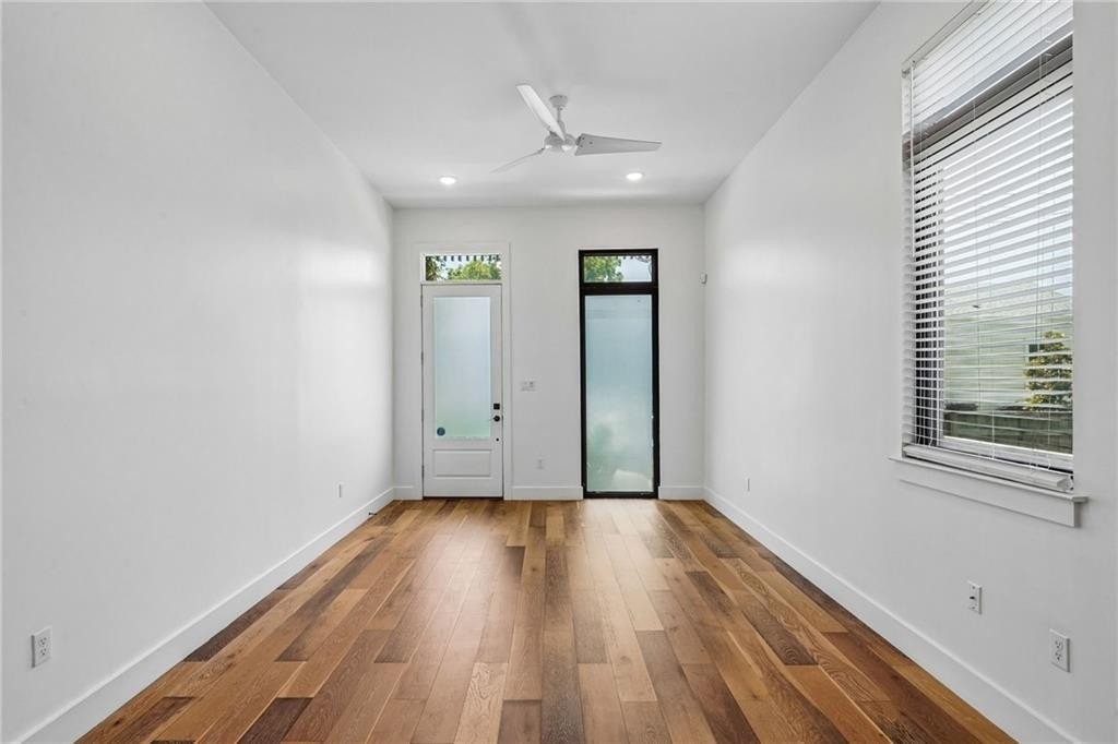 3611 Marais St - Photo 3 of 19