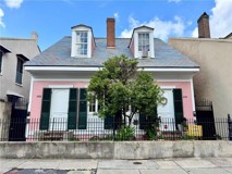 1123 Burgundy St - Photo 1 of 1