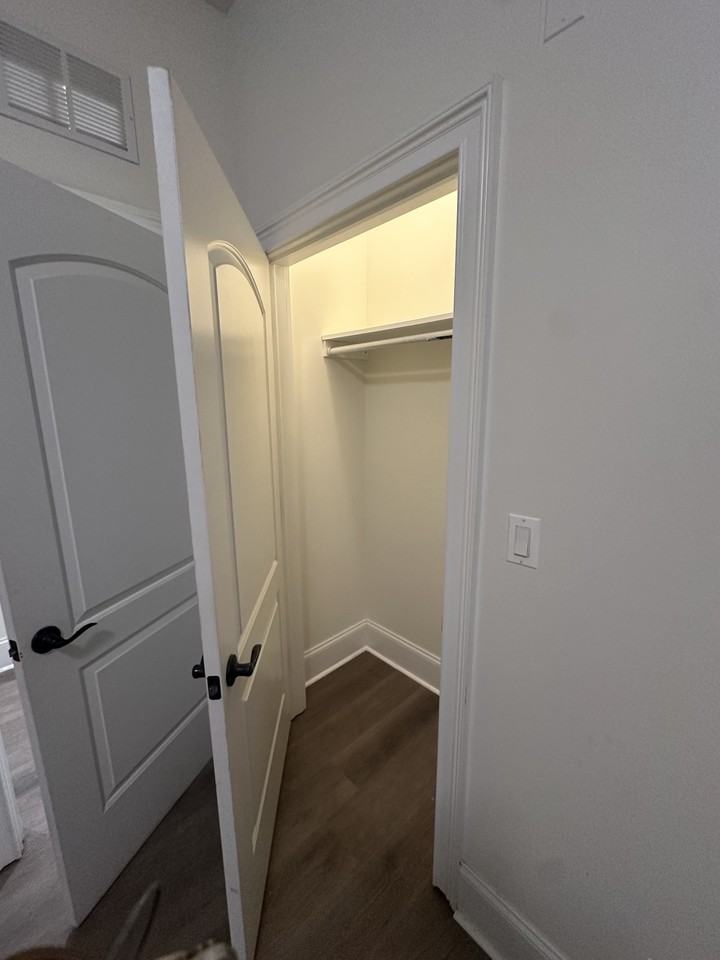 2500 Green Bay Road #201 - Photo 4 of 14