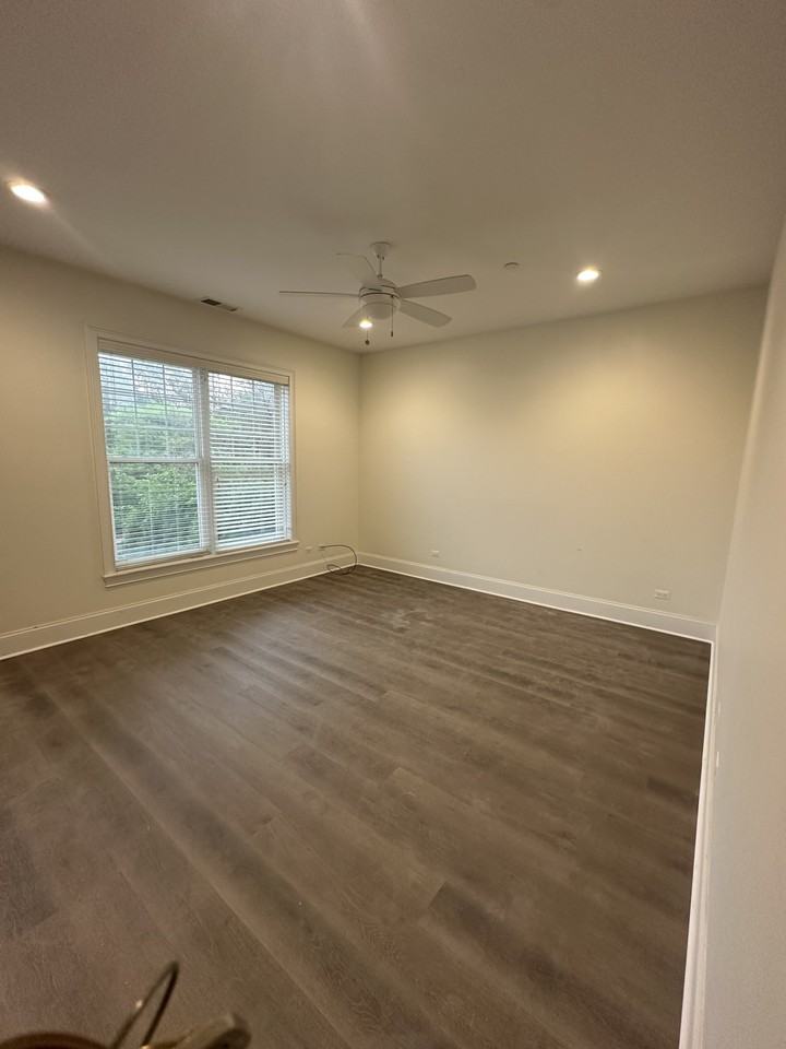2500 Green Bay Road #201 - Photo 5 of 14