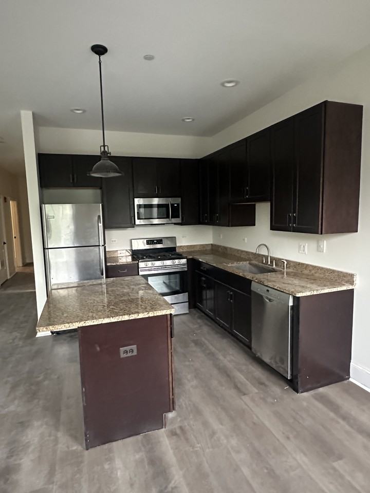 2500 Green Bay Road #201 - Photo 2 of 14