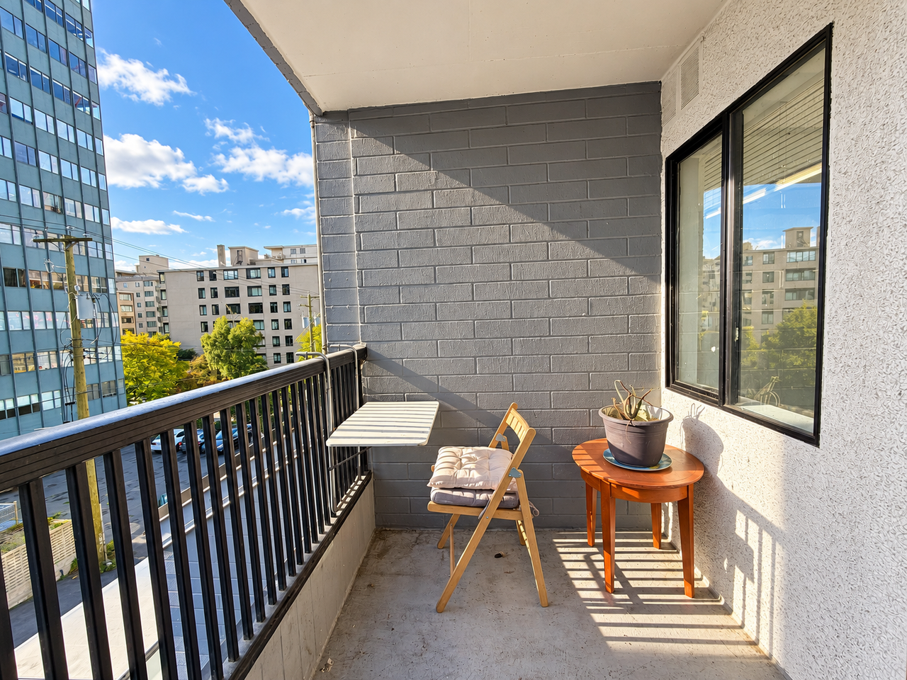 1270 Robson Street #504 - Photo 3 of 16