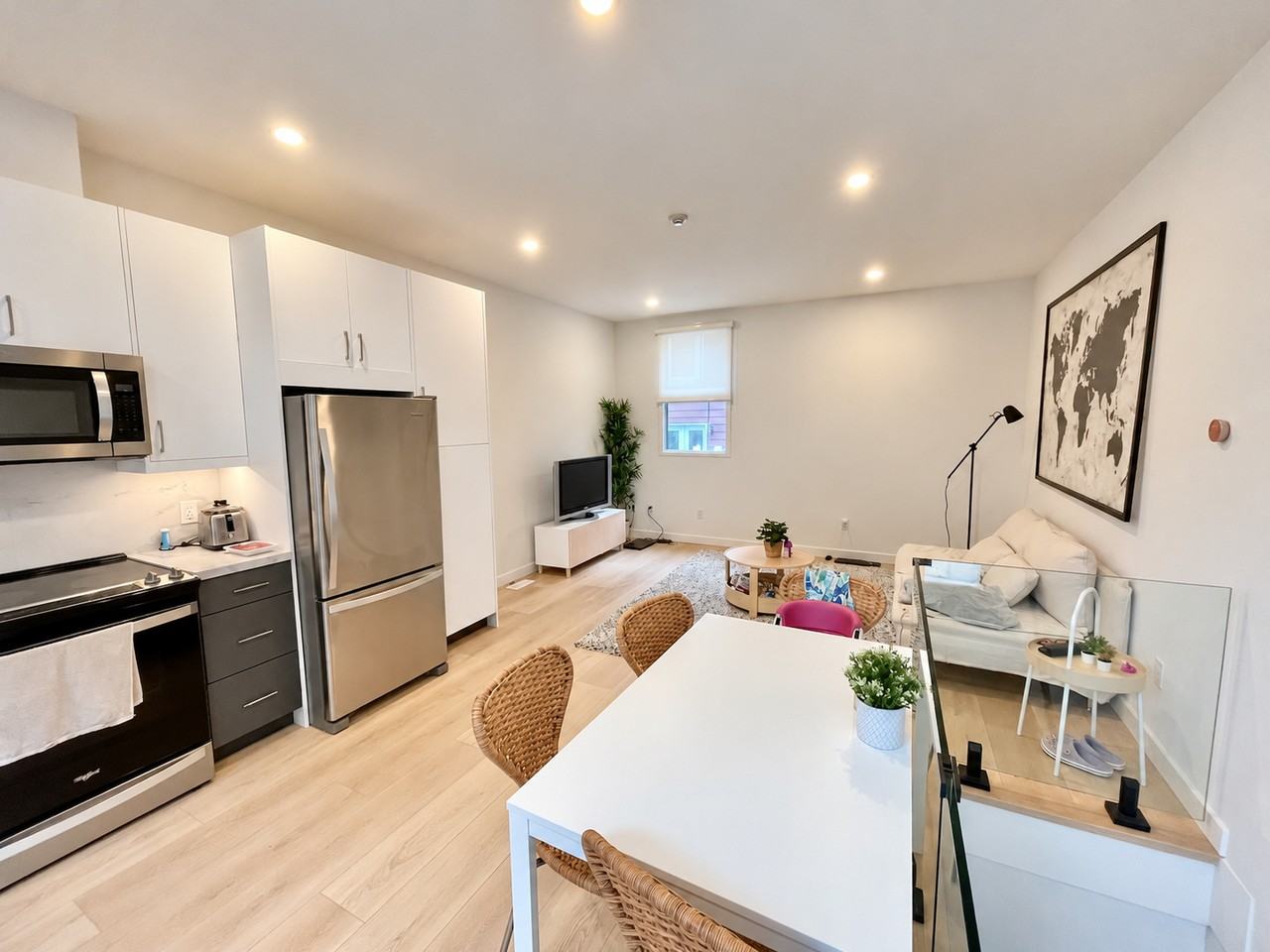 367 Howland Avenue #5 - Photo 4 of 15