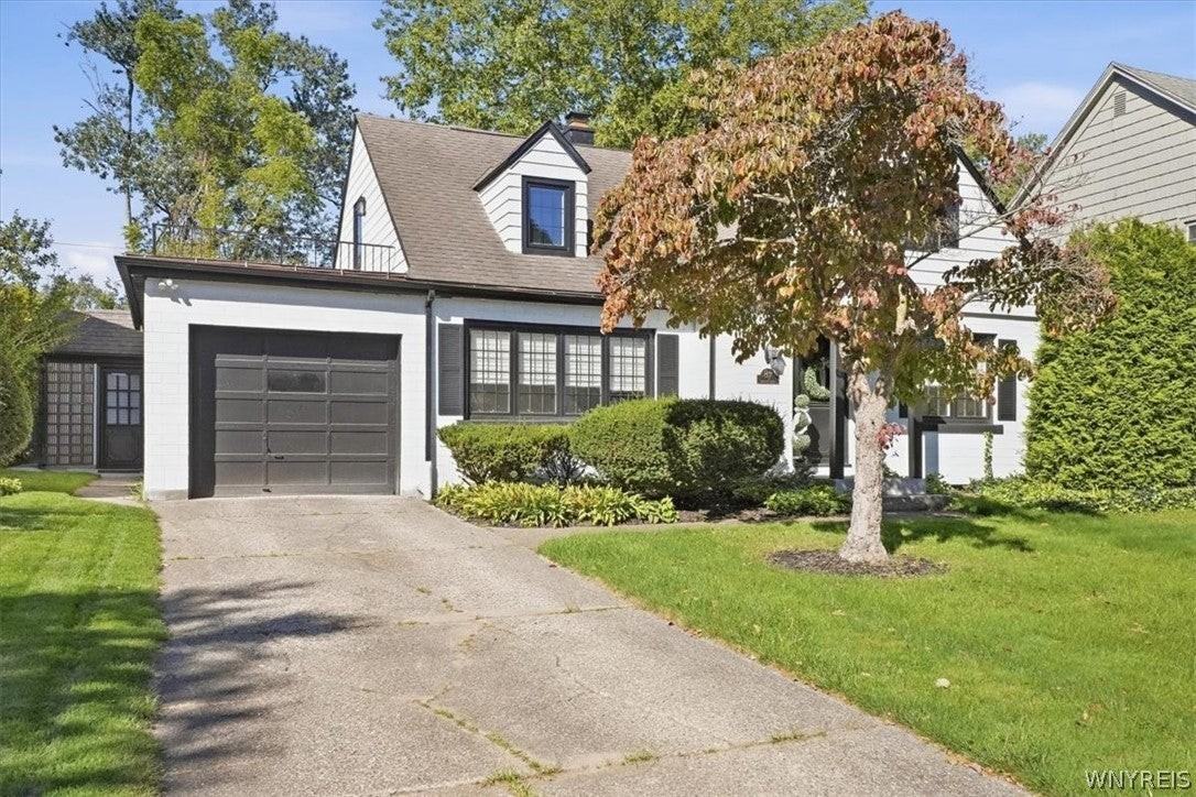 87 Lamarck Dr - Photo 3 of 33