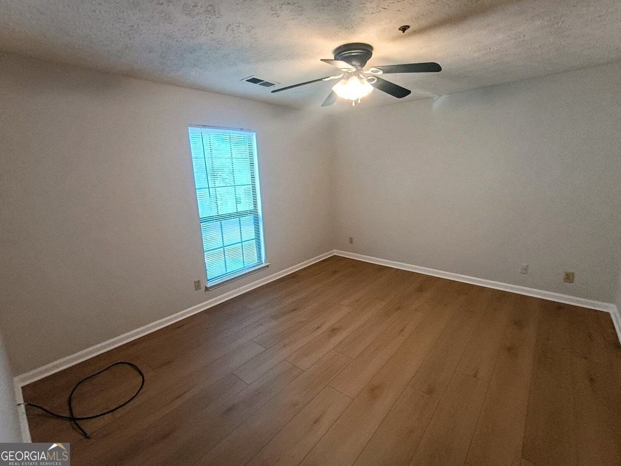 635 Windchase Ln - Photo 5 of 7