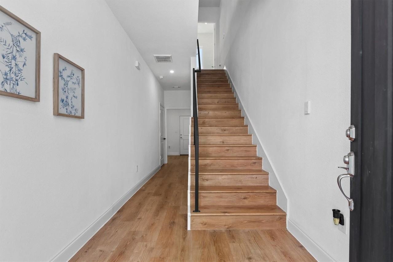3524 Luca St - Photo 5 of 41