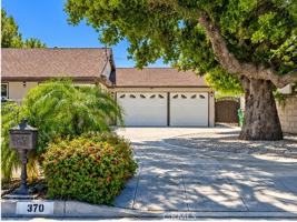 featured image of 372 W Naomi Ave