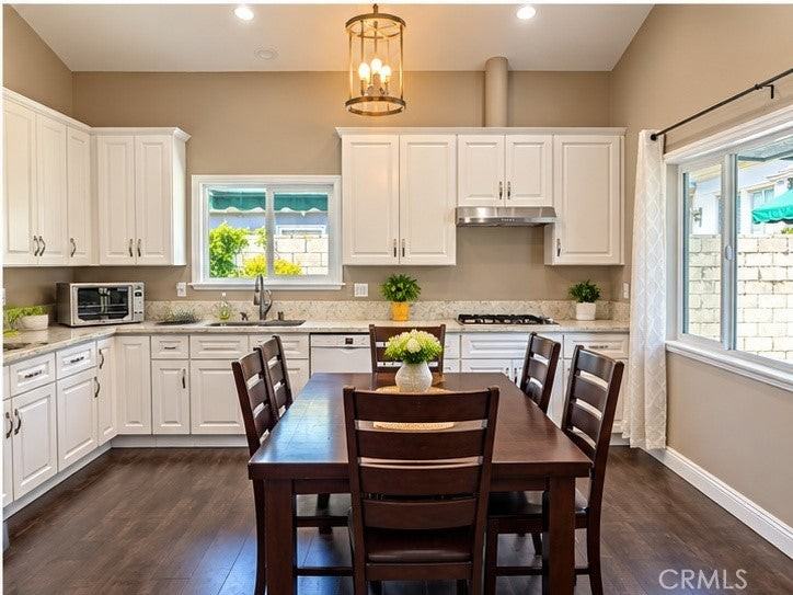 372 W Naomi Ave - Photo 5 of 12