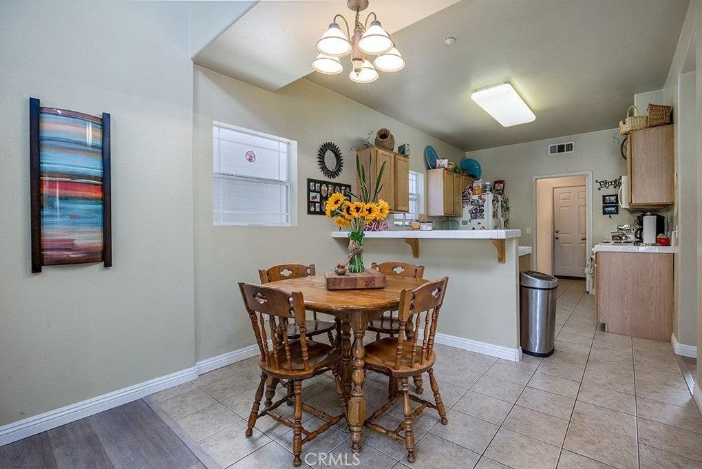 83 Orangewood Ct - Photo 6 of 21