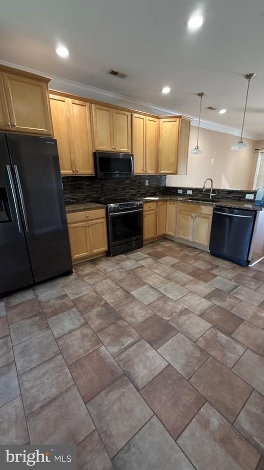 22527 Chickadee Cir ##6-1 - Photo 3 of 10
