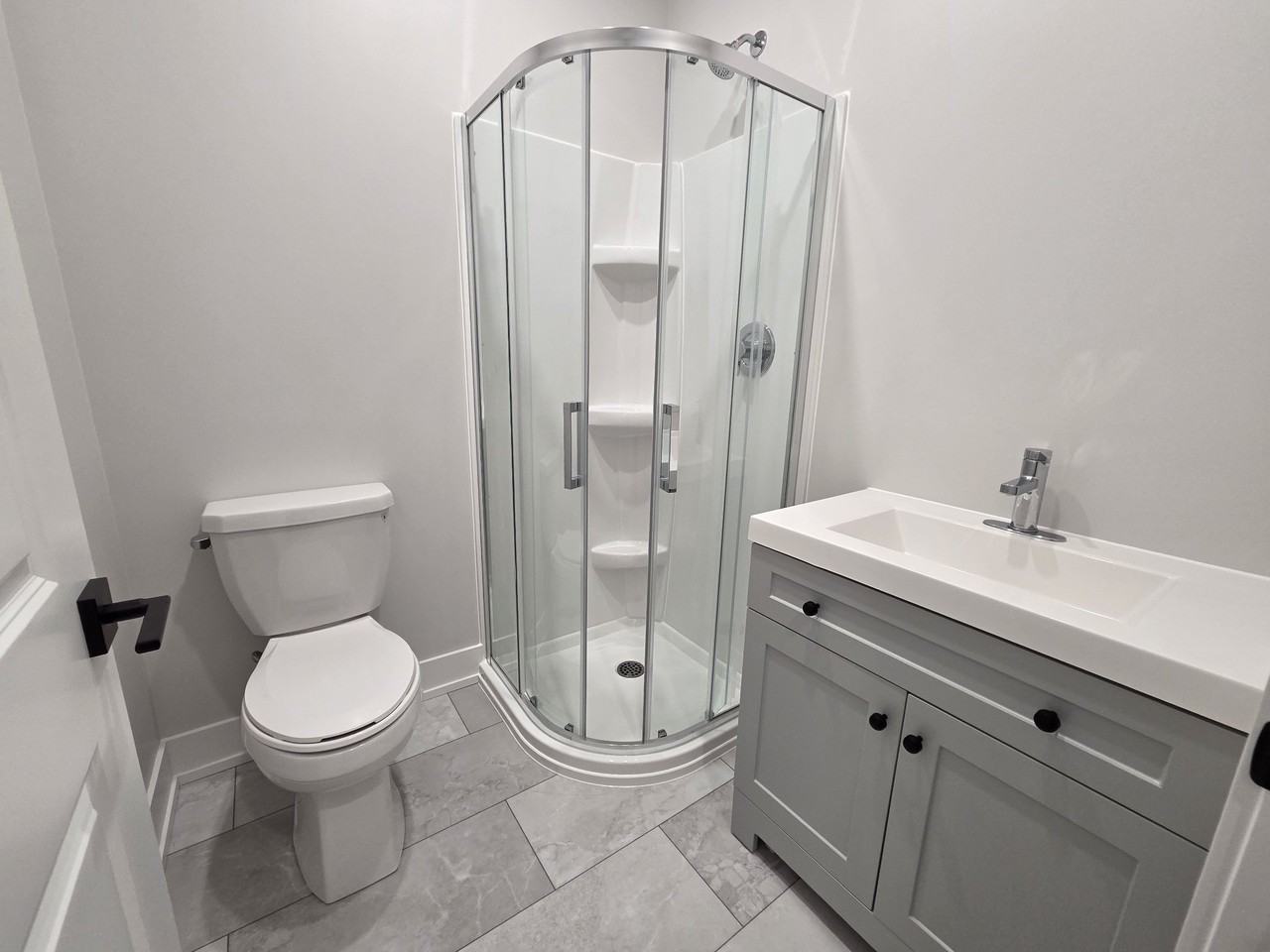 377 Askin Avenue - Photo 7 of 11