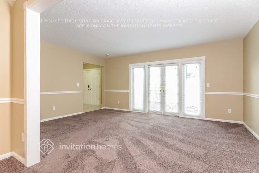 16501 W Course Dr - Photo 5 of 27
