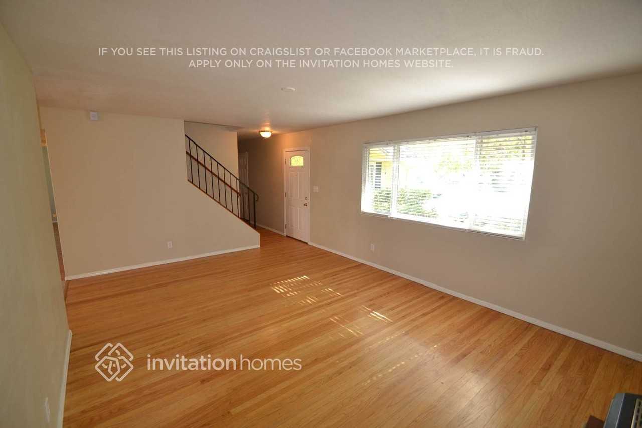 1378 Marshall Rd - Photo 3 of 10
