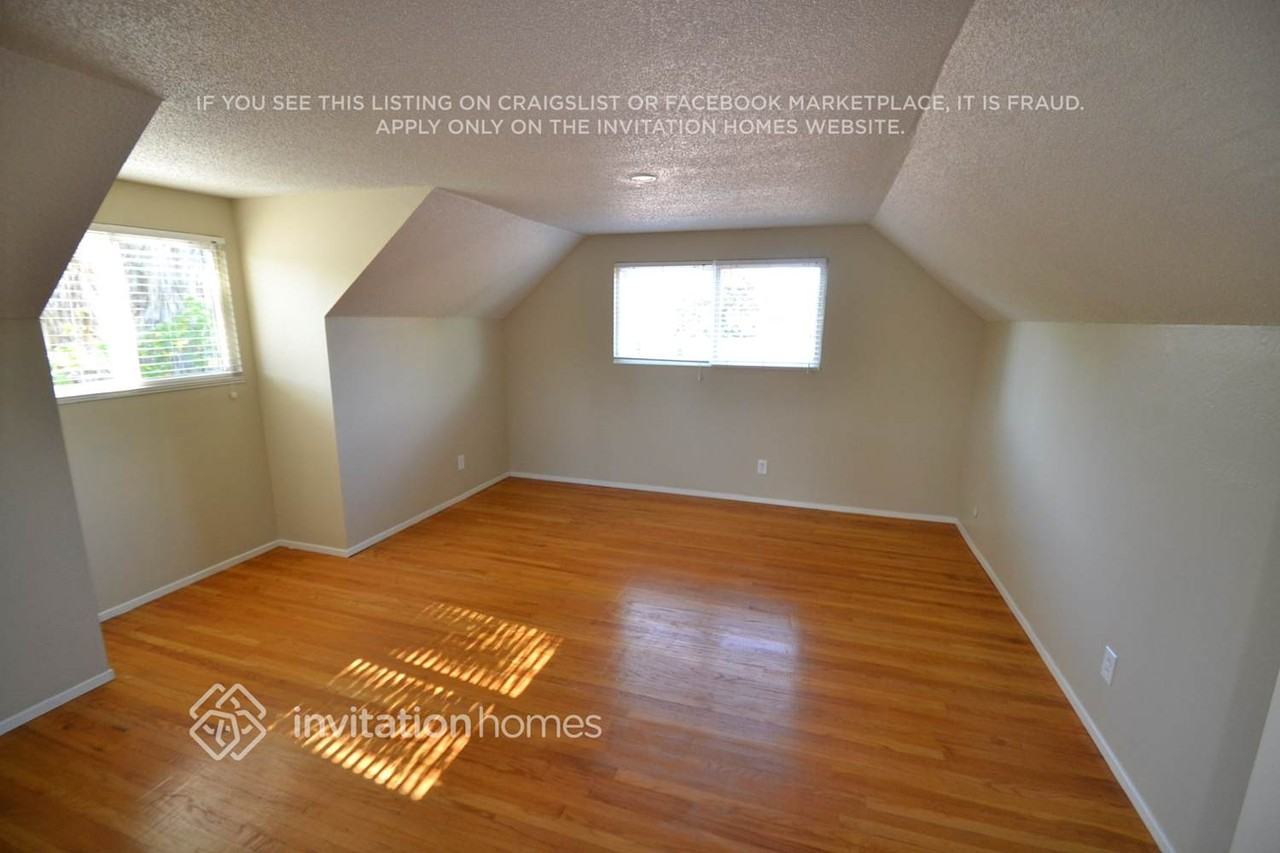1378 Marshall Rd - Photo 4 of 10