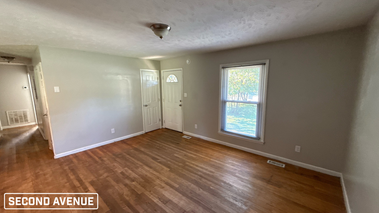 3223 Periwinkle Dr - Photo 2 of 16