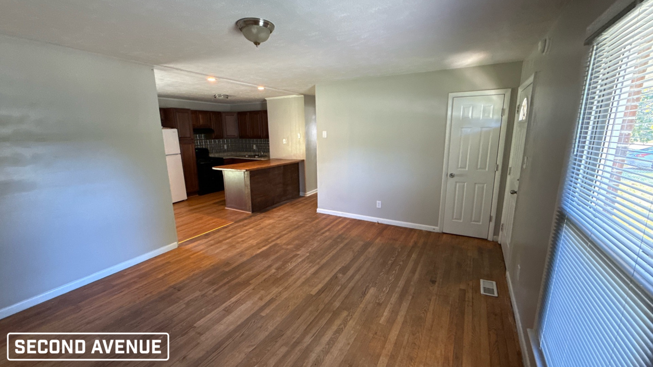 3223 Periwinkle Dr - Photo 3 of 16
