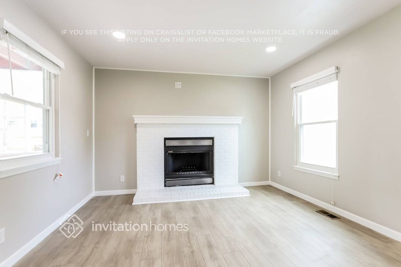18190 E Bellewood Dr - Photo 4 of 16