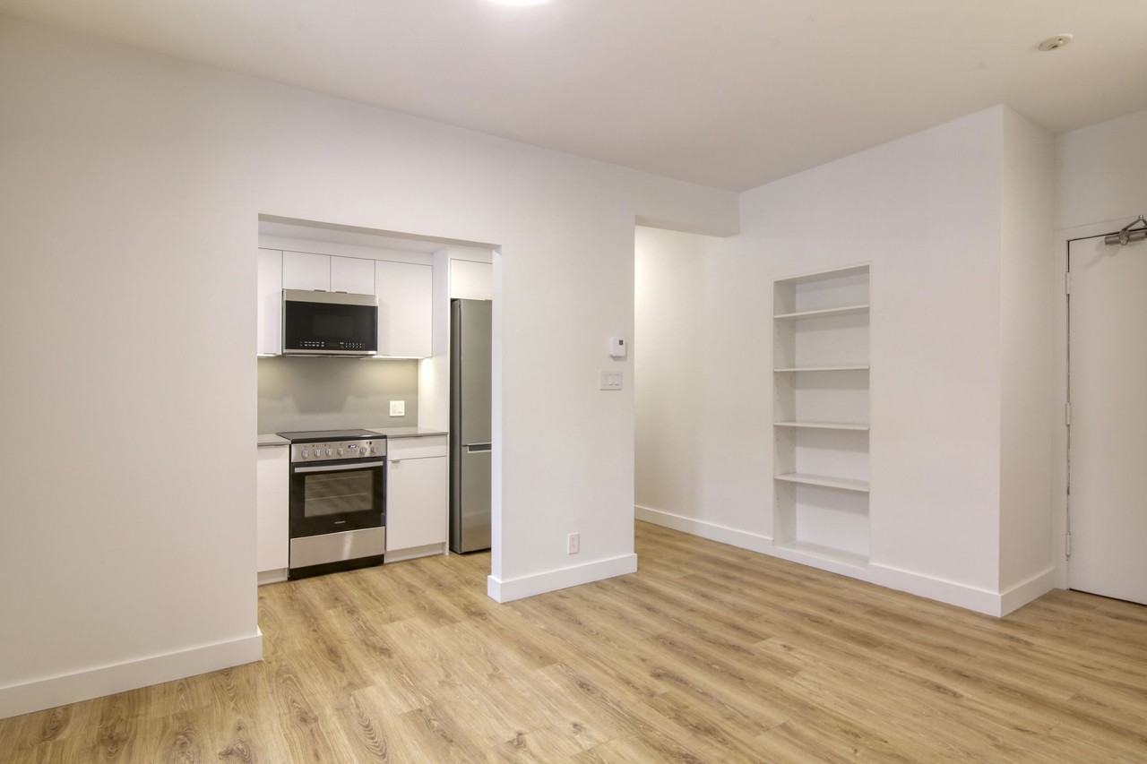 3421 Durocher Street - Photo 4 of 50