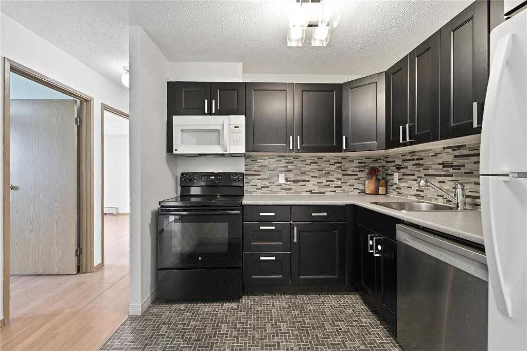 4107-120 Plaza Drive - Photo 3 of 32