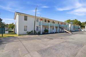 featured image of 106 Marilyn St