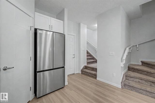 11929 35 Ave Sw - Photo 6 of 50