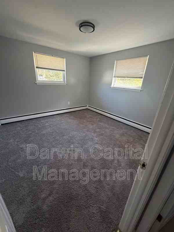 500 Kendall Blvd - Photo 7 of 12
